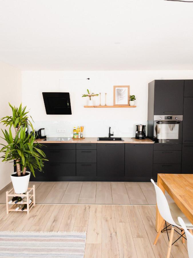 Exklusiv 72Qm Fewo Im Herzen Detmolds, Terrasse Und Kostenloser Parkplatz ภายนอก รูปภาพ